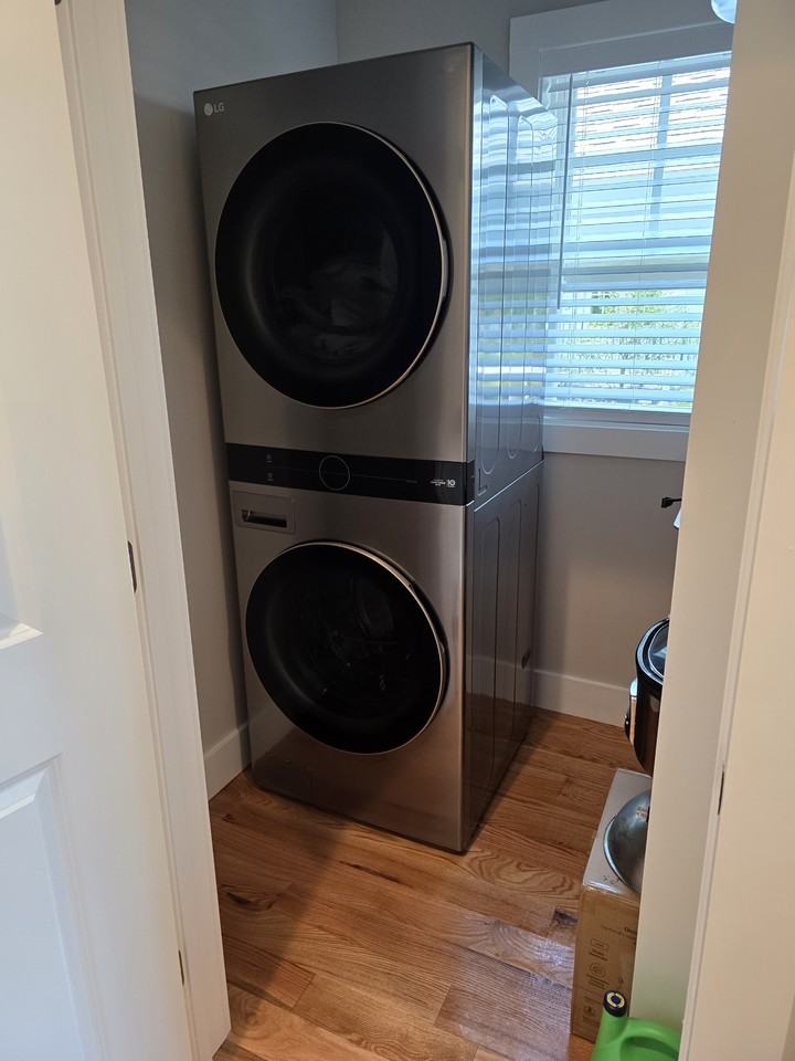 100 Oakwood St Nw #NA - Photo 6 of 9