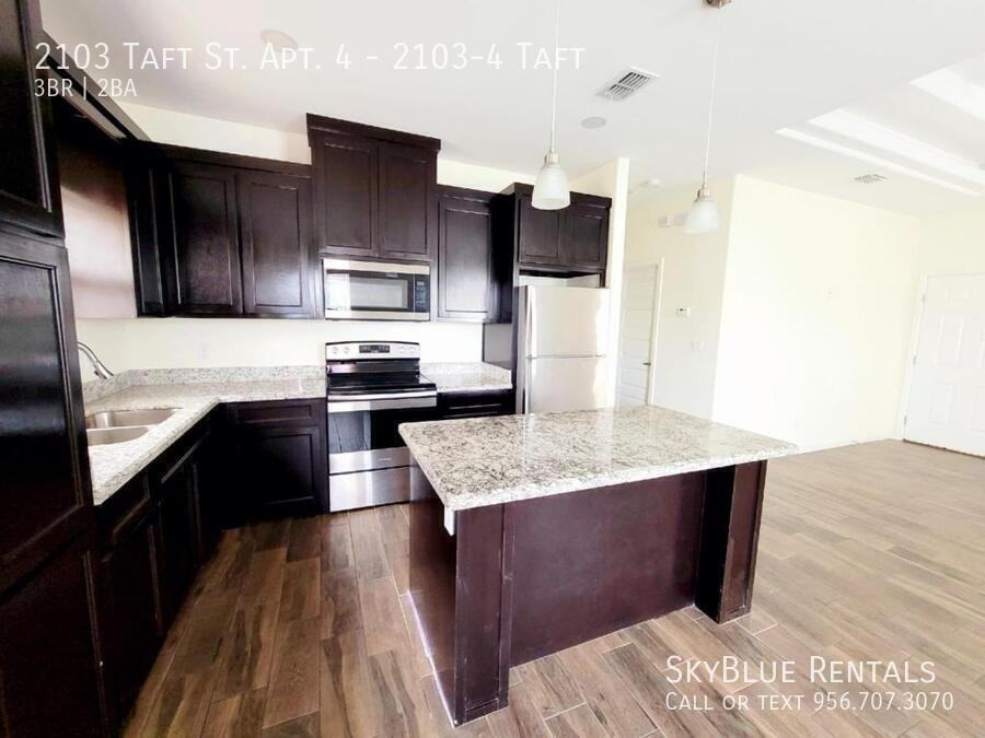 2103 W Taft St Apt 4 #2103-4TAFT - Photo 6 of 16