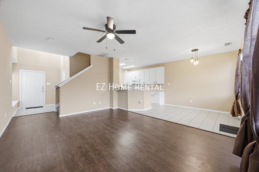 8813 Elm Drake Ln - Photo 5 of 28