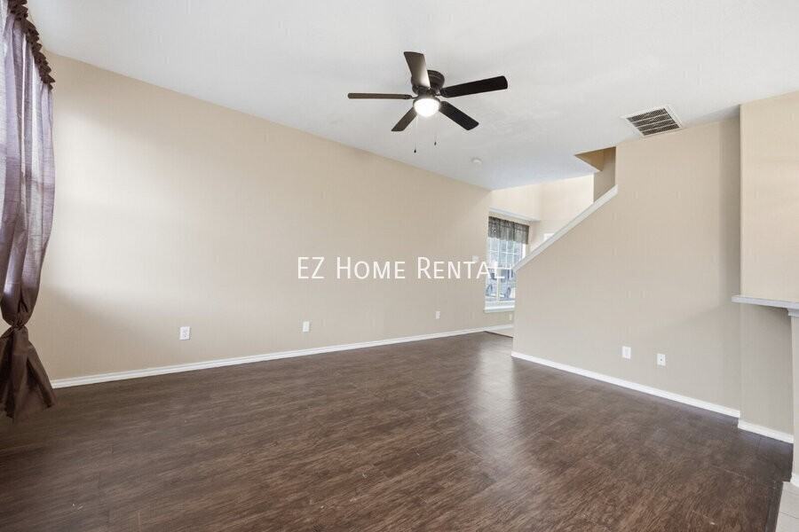 8813 Elm Drake Ln - Photo 6 of 28