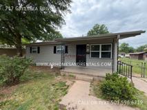 717 Greenlea Dr - Photo 1 of 1