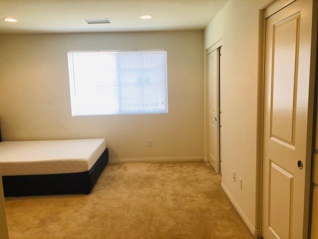 852 E Fielding St #B4 - Photo 2 of 10