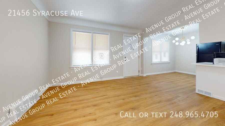 21456 Syracuse Ave - Photo 6 of 14