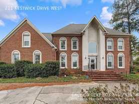 211 Kestwick Dr W - Photo 1 of 1