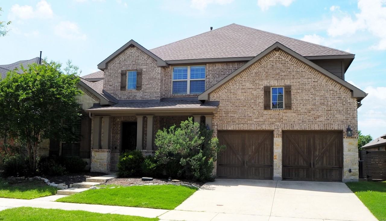 909 Fenceline Dr - Photo 2 of 43