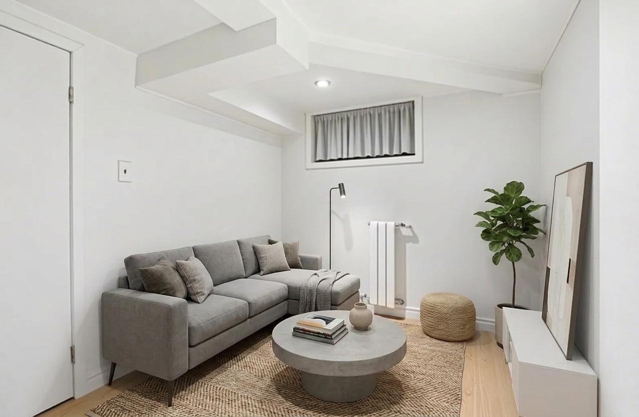 147 Emerald St S #4 - Photo 2 of 6