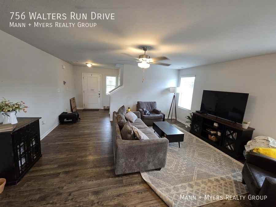 756 Walters Run Dr - Photo 7 of 38
