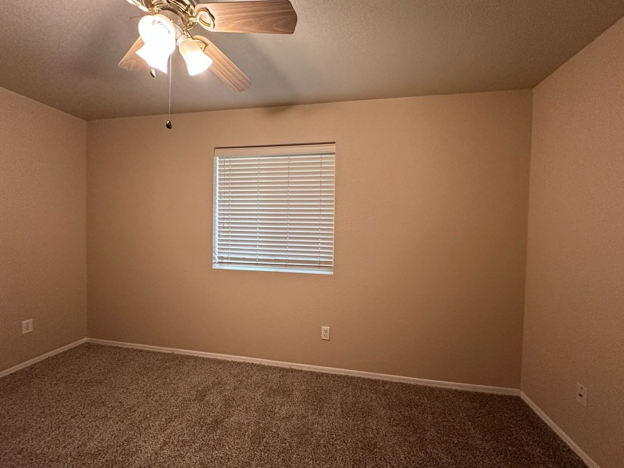 11387 E 26th St - Photo 7 of 14