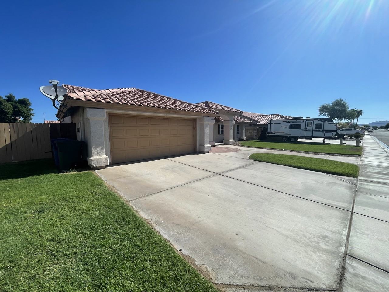 7806 E Topeka Pl - Photo 3 of 20