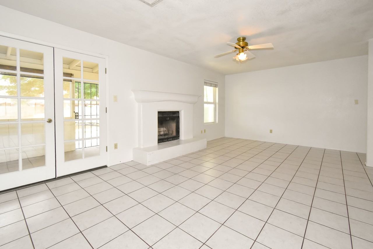 3477 E Cuadrilla Ln - Photo 2 of 10
