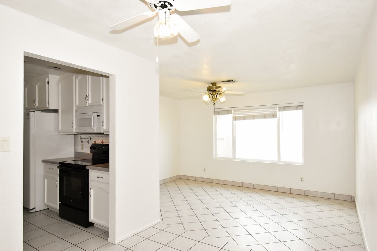 3477 E Cuadrilla Ln - Photo 5 of 10