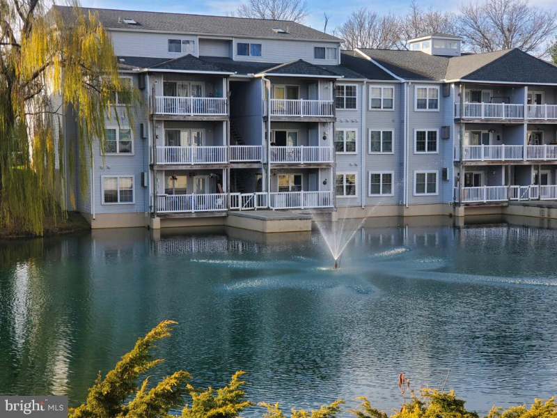 2000 Waters Edge Dr #0