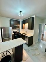 1832 W Greenleaf Ave - Photo 1 of 1