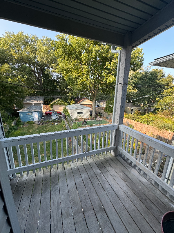 1832 W Greenleaf Ave - Photo 5 of 13