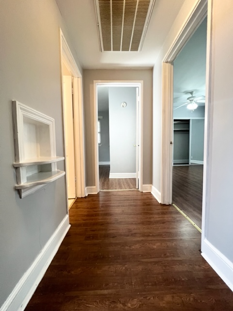 302 Bowles Ave - Photo 5 of 11