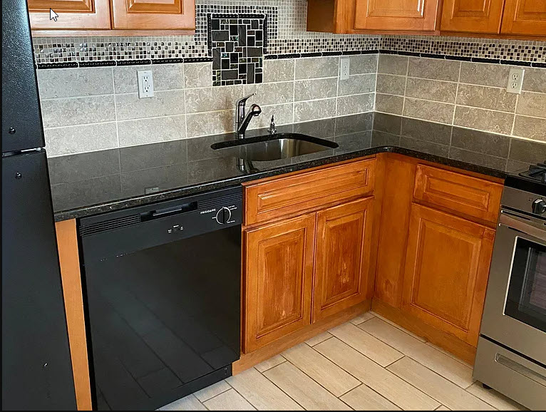 271 Liberty Ave #2R - Photo 4 of 10