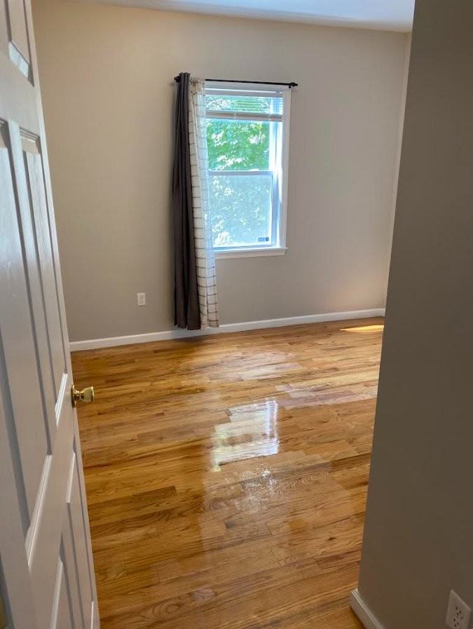 271 Liberty Ave #2R - Photo 5 of 10