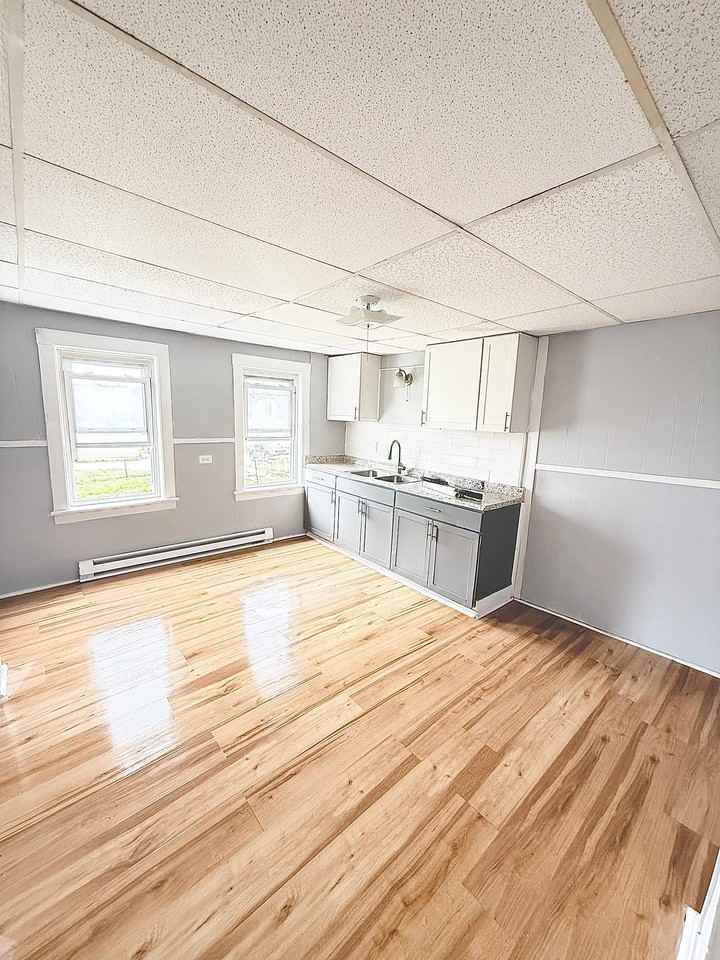 51 Grove St #55 - Photo 2 of 7