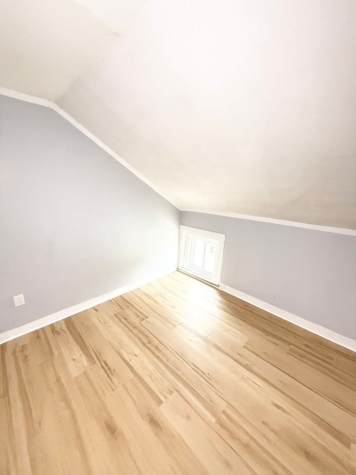 51 Grove St #55 - Photo 3 of 7