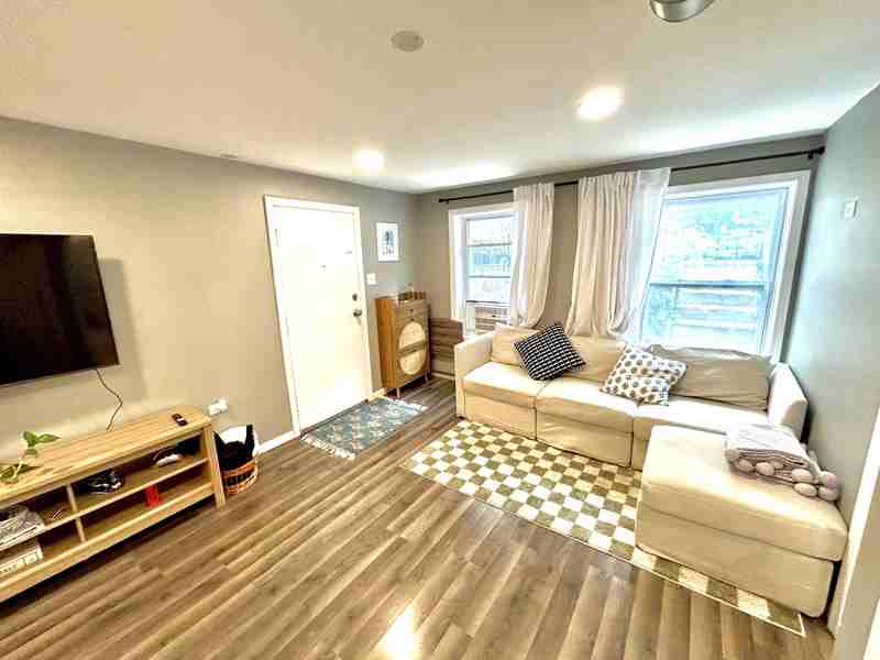 3215 S Throop St #1F - Photo 3 of 20