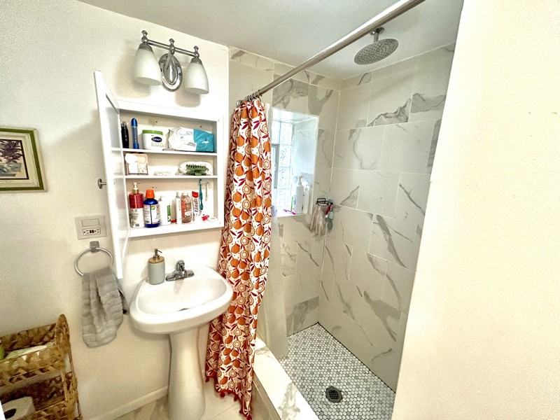 3215 S Throop St #1F - Photo 7 of 20