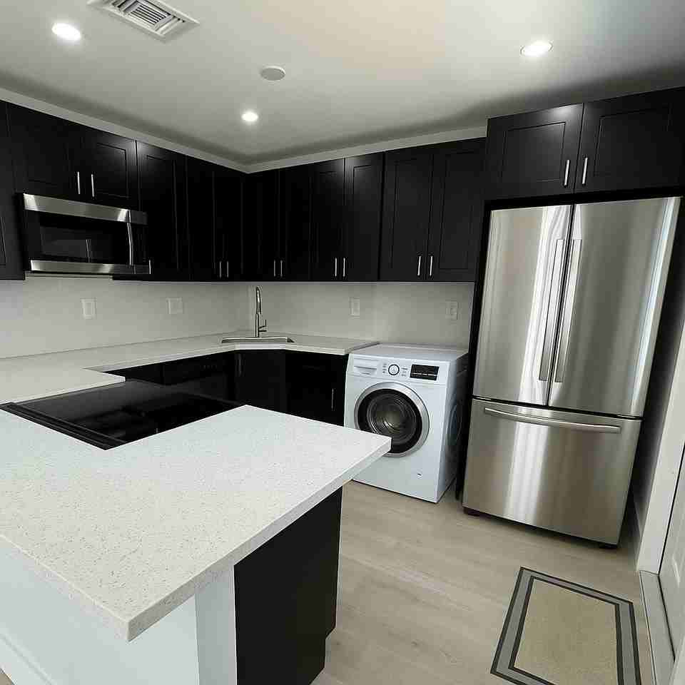 2608 Nw 3rd St - Photo 2 of 9