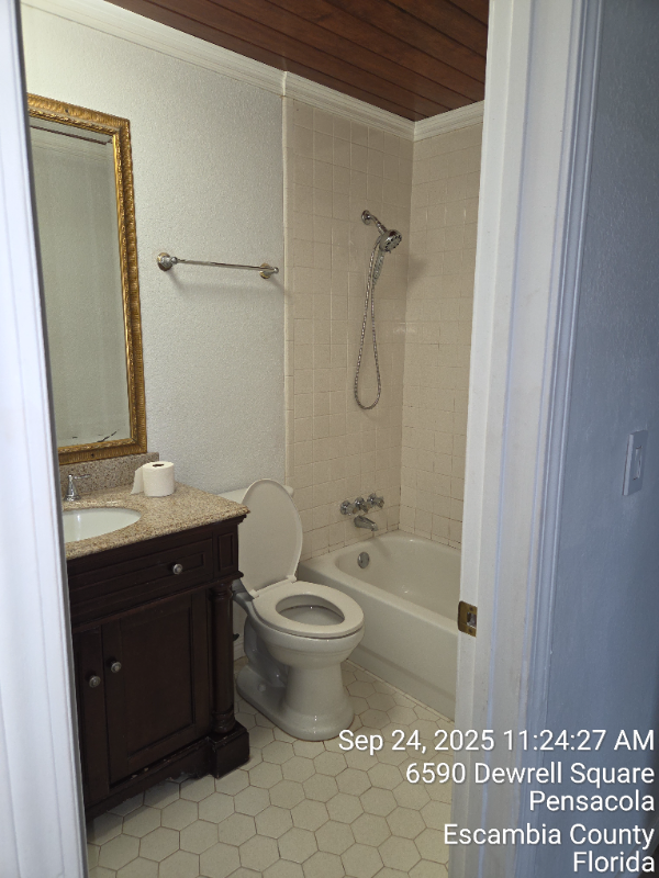 6590 Dewrell Sq - Photo 7 of 14