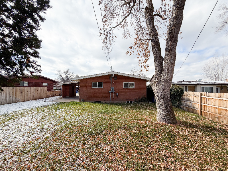 3360 Gramercy Ave - Photo 4 of 18