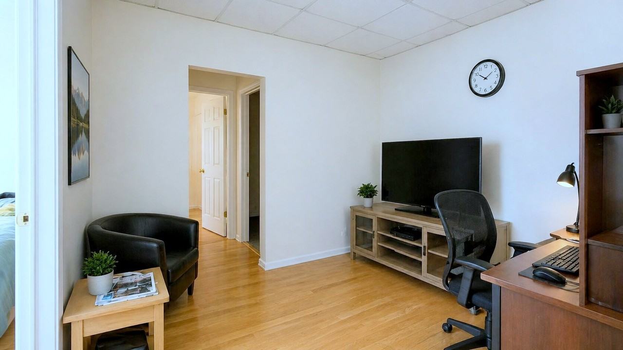 61 Broadway #1 - Photo 4 of 5