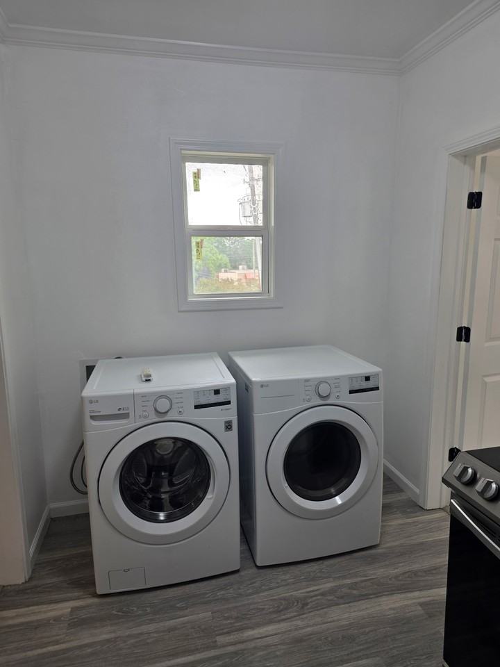 1844 Line Ave #1 - Photo 6 of 11