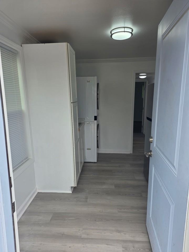 1844 Line Ave #2 - Photo 2 of 8