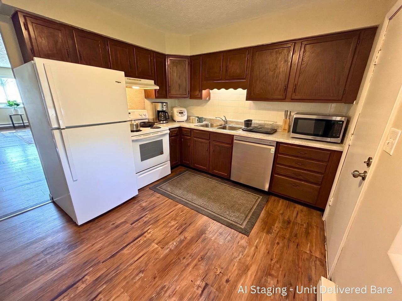 2443 Echo Valley Dr #2443 - Photo 4 of 9