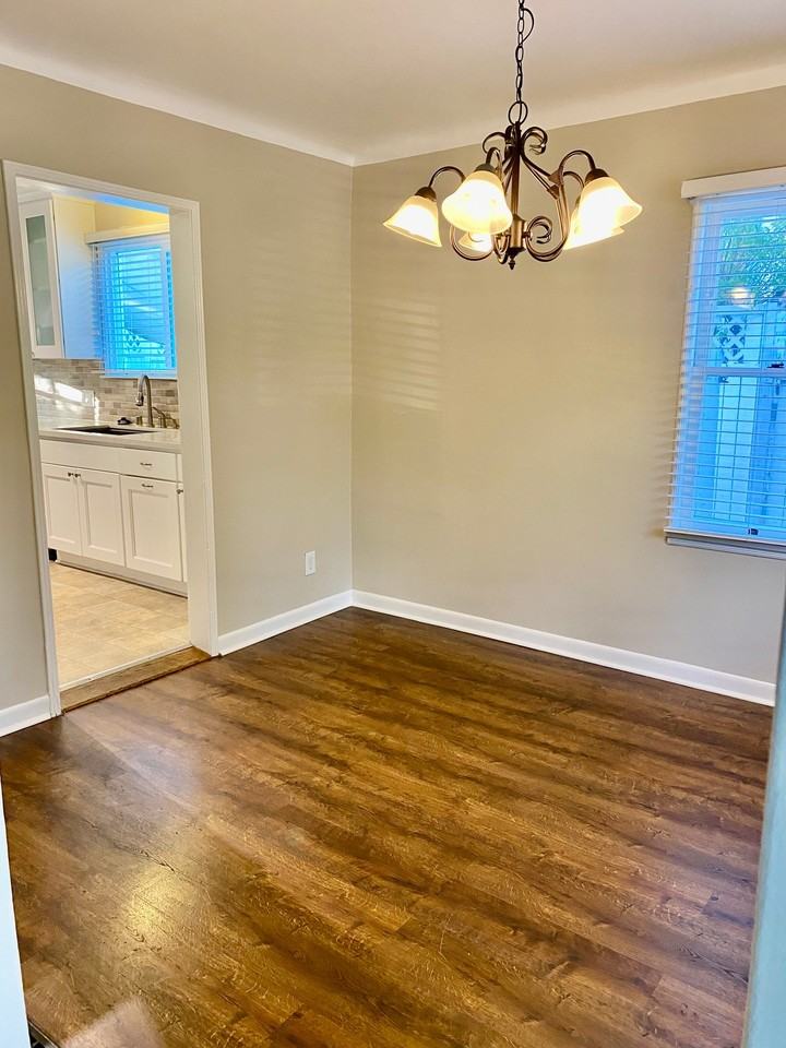 67 Windsor Ln - Photo 4 of 20