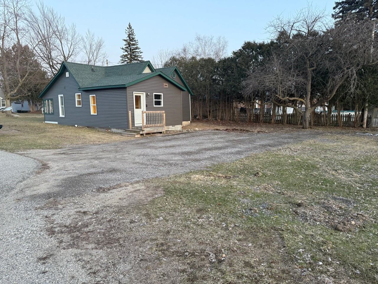 337 N 2nd St - Photo 2 of 14