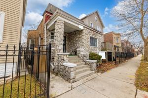 featured image of 7423 S Saint Lawrence Ave