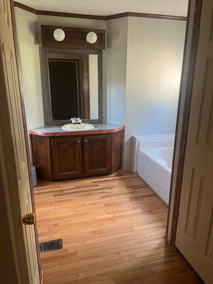 3391 Bandy Rd - Photo 5 of 8