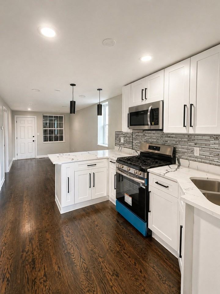 4714 Drummond St #1-1stFL - Photo 2 of 2