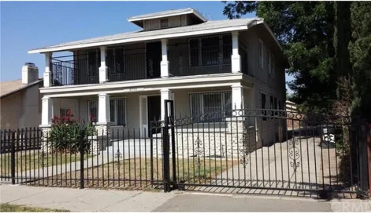 1233 N G St #2 - Photo 2 of 7