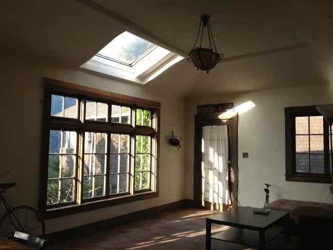 2615 Parker St - Photo 4 of 20