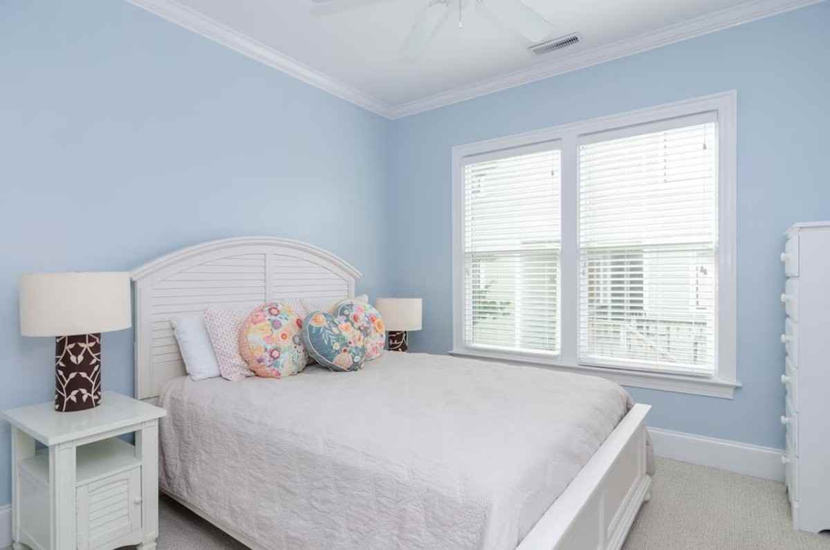 14A Greensboro St E - Photo 6 of 16