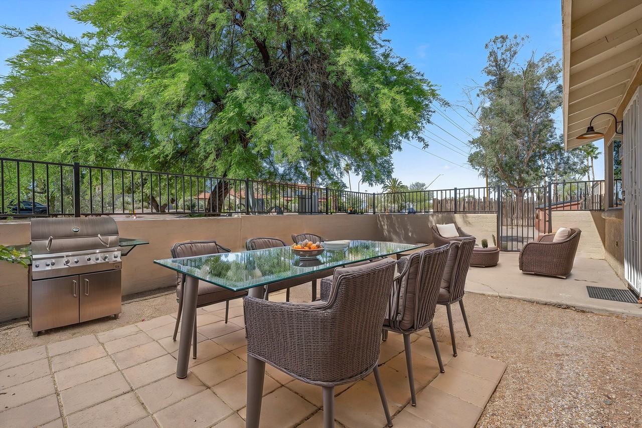 1529 E Glenn St - Photo 3 of 10