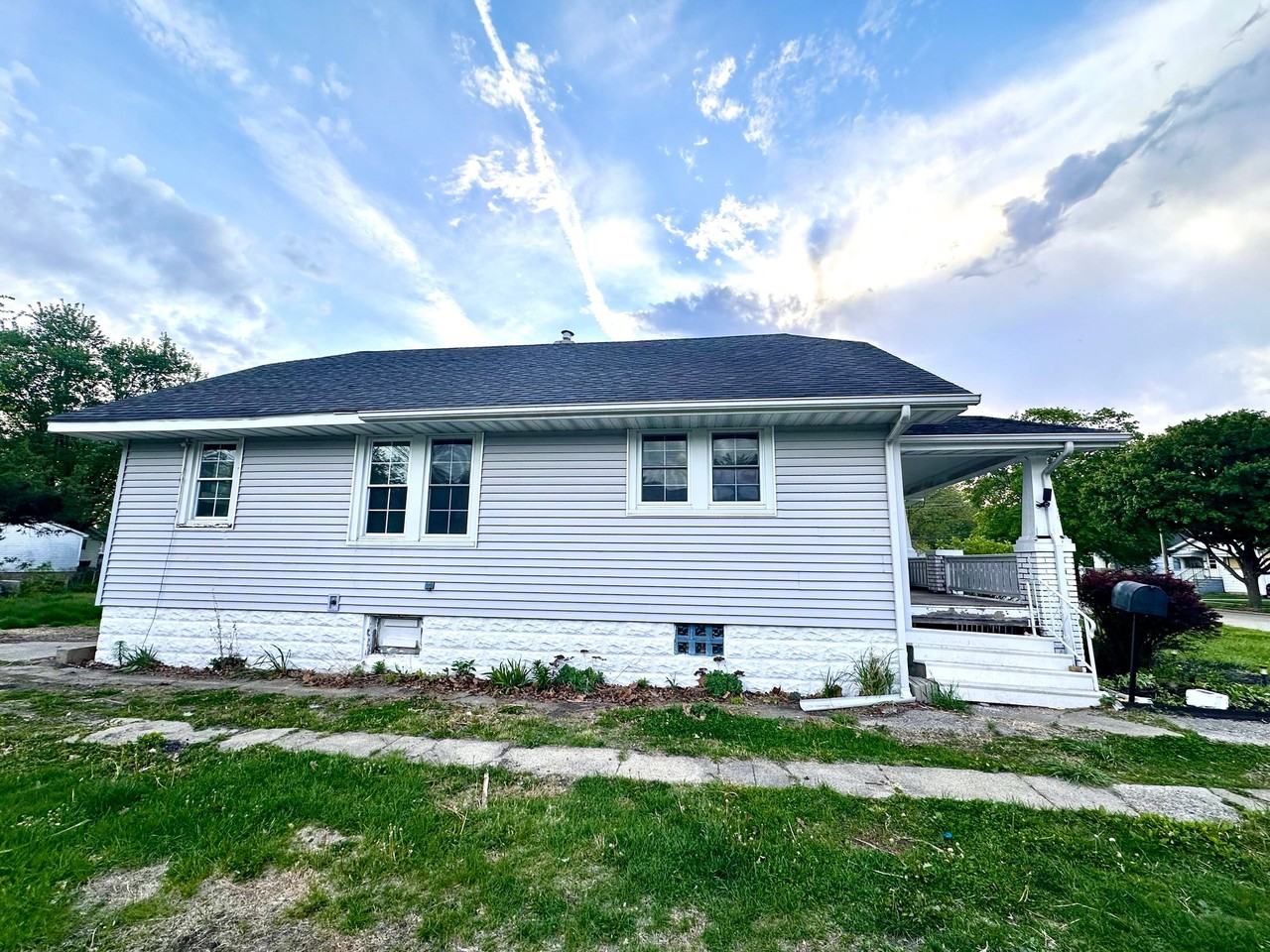 1237 E Johns Ave - Photo 3 of 20