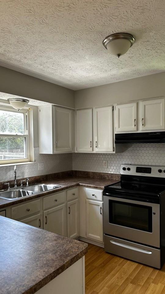 1827 Watertower Dr #1827 - Photo 4 of 13