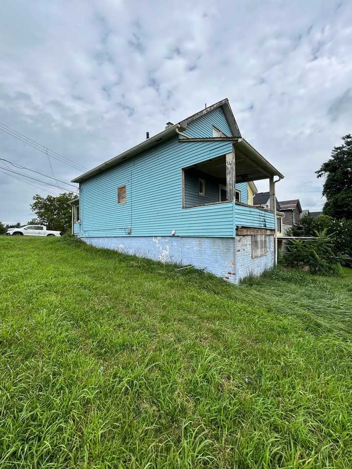 951 High St - Photo 3 of 14