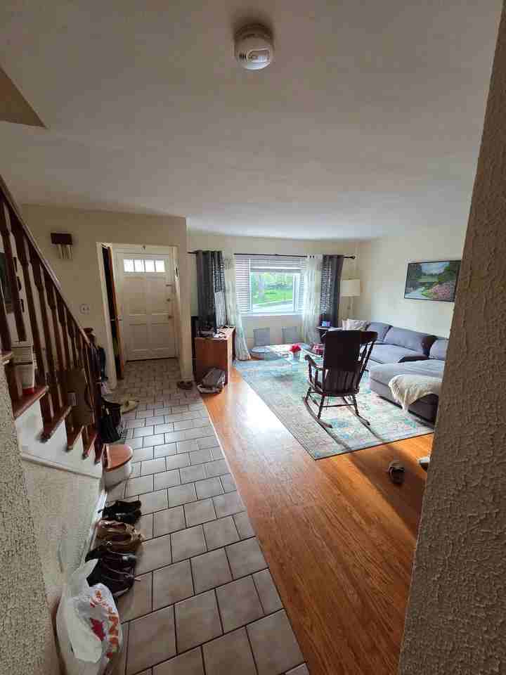 552 Manor Ridge Rd - Photo 5 of 23