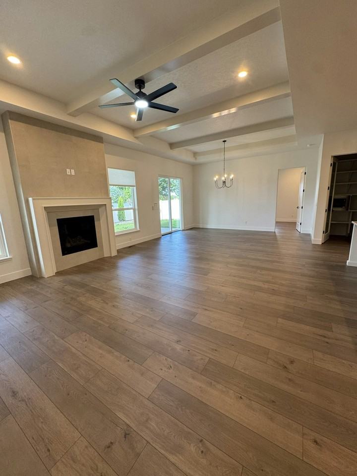 1975 W Pond Stone St - Photo 4 of 25