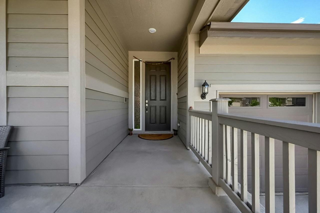 15895 Red Bud Drive - Photo 4 of 50