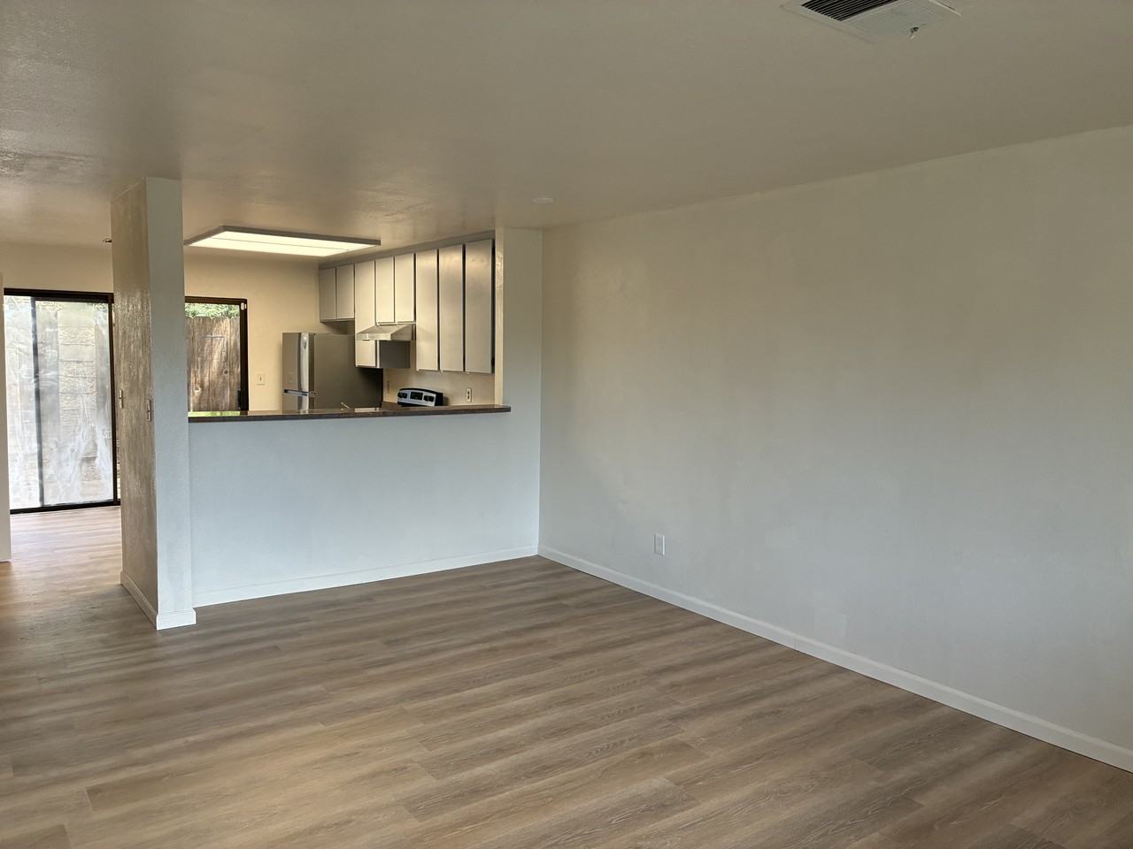 1808 Colorado Avenue - Photo 4 of 13