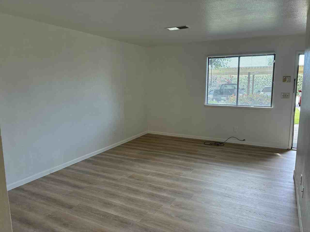 1808 Colorado Avenue - Photo 5 of 13