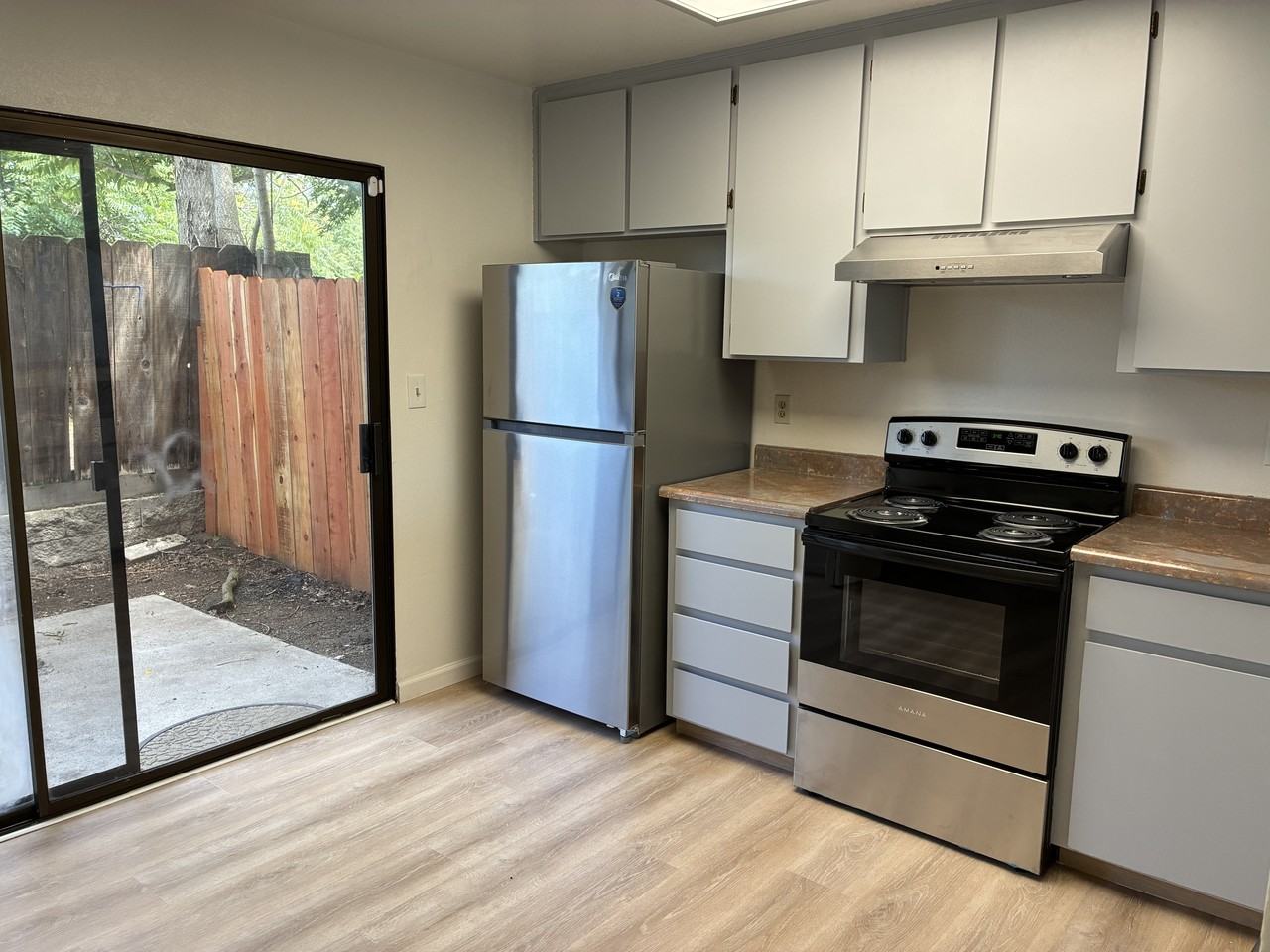 1808 Colorado Avenue - Photo 6 of 13